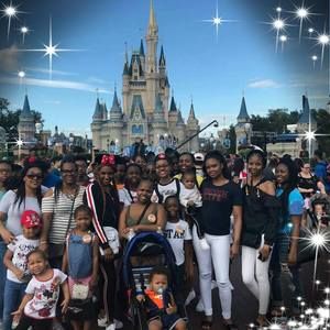 Meet your Posher, Cassandra